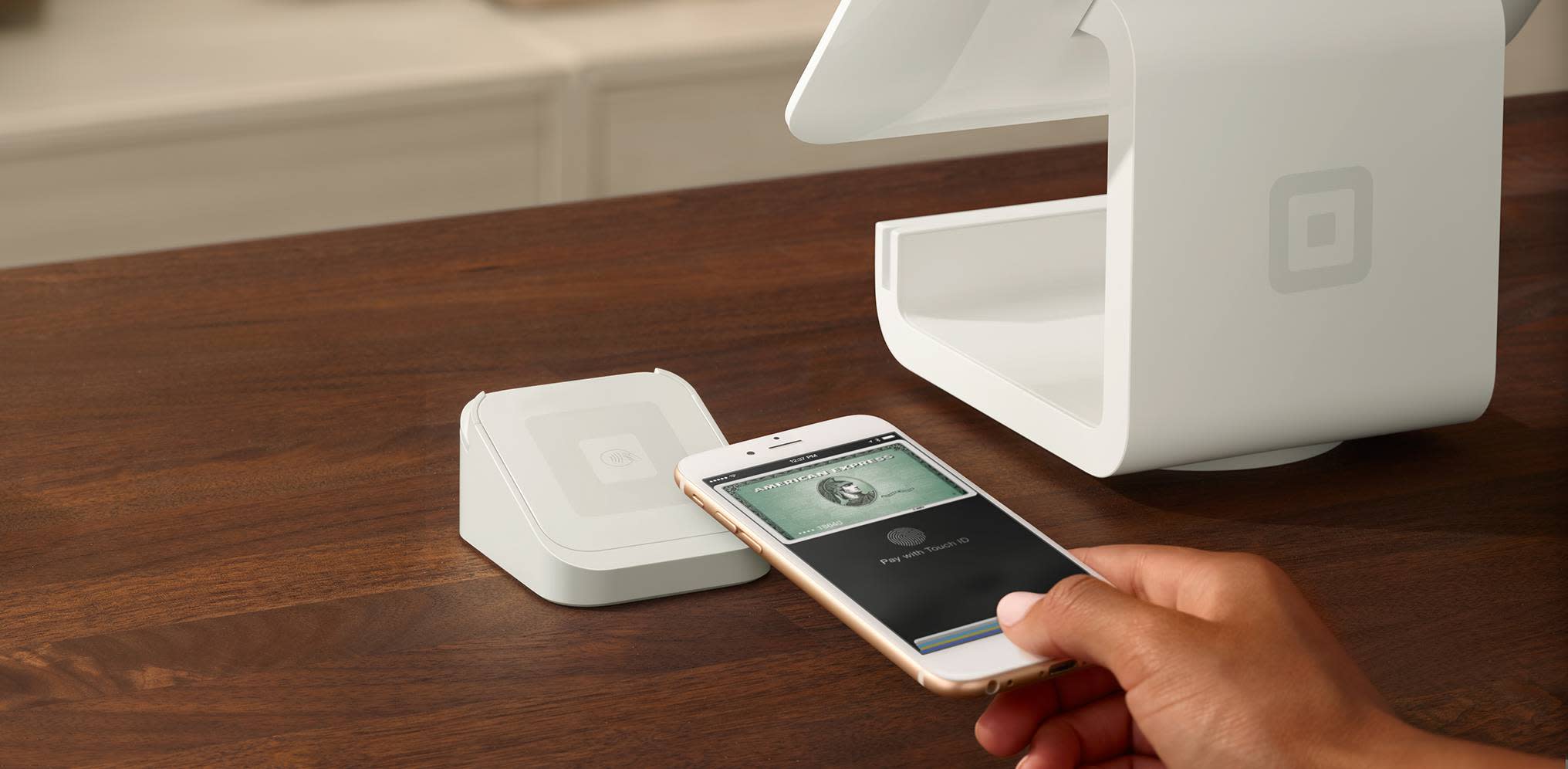 Dock for the Square contactless, Apple Pay, and chip ...
