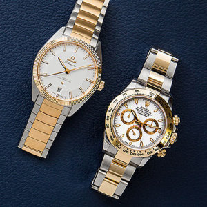 how to wear a luxury watch