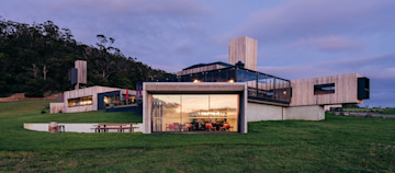 Devil’s Corner & Lookout Cellar Door 2