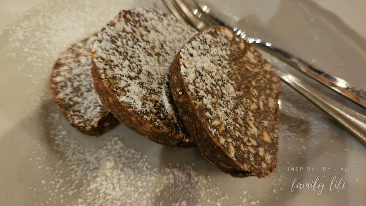 Salame al cioccolatto, czyli włoska wersja bloku czekoladowego. Dla mnie absolutna czekoladowa rewelacja!