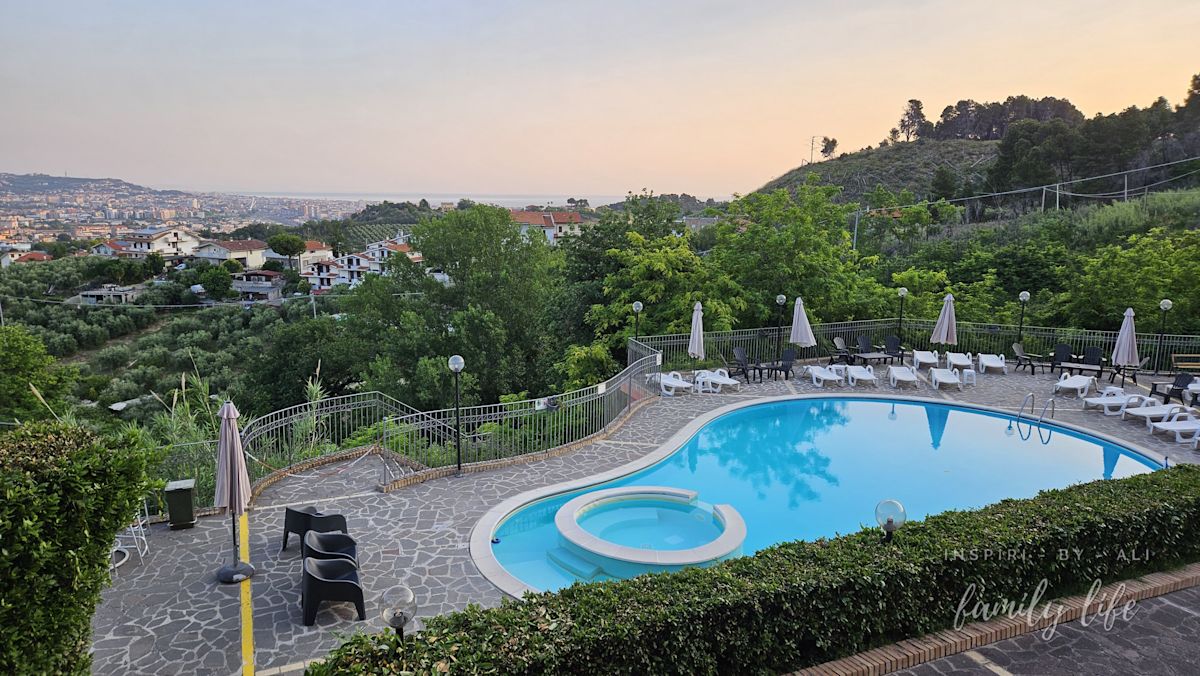 Pobudka i nieziemski widok - miasto jak na dłoni