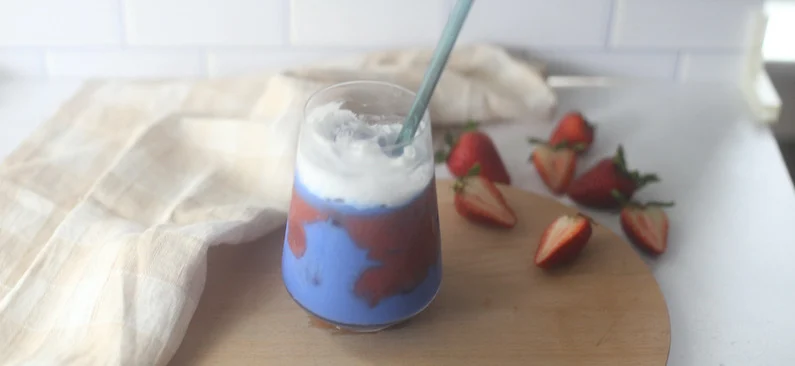 Blue spirulina collagen drink