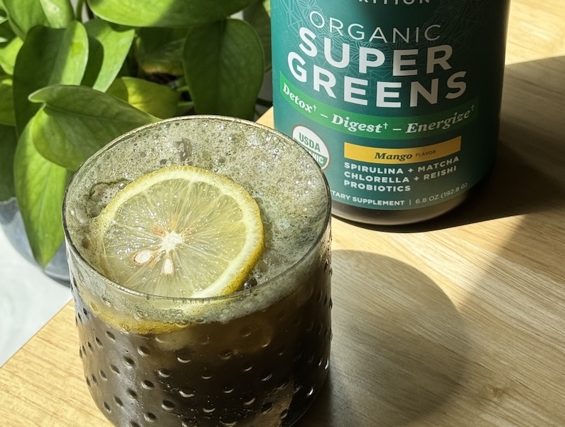 Sparking super greens mocktail