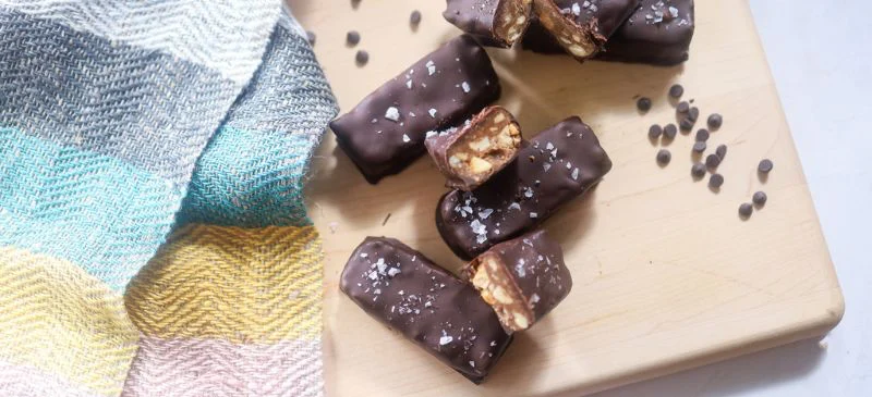Homemade chocolate candy bar