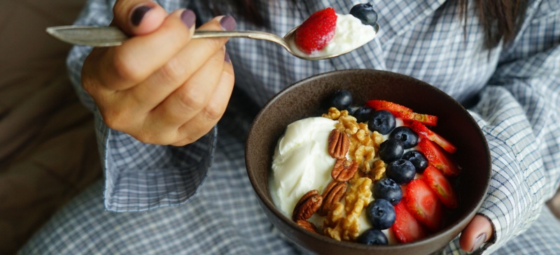 Yogurt and berries