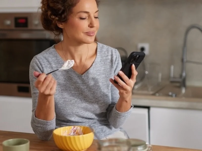Best Times to Eat, Including How Often for Weight Loss