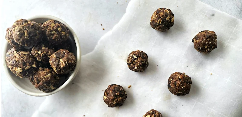 Almond butter energy balls