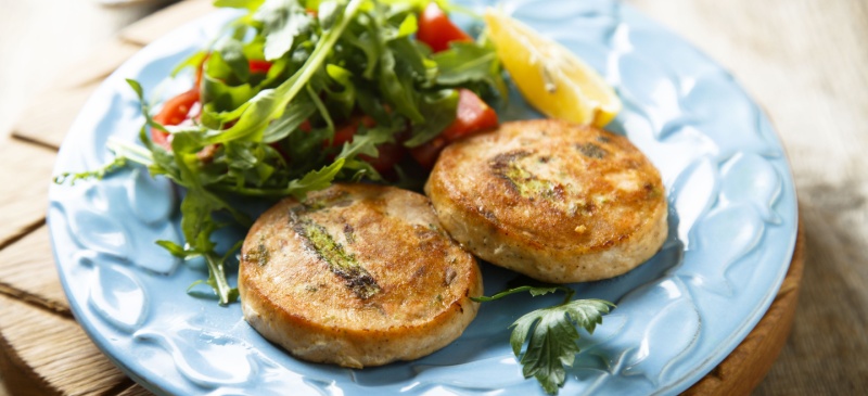 Salmon cakes
