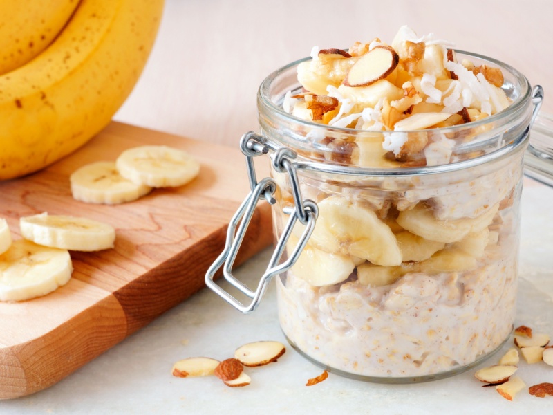 Banana bread overnight oats