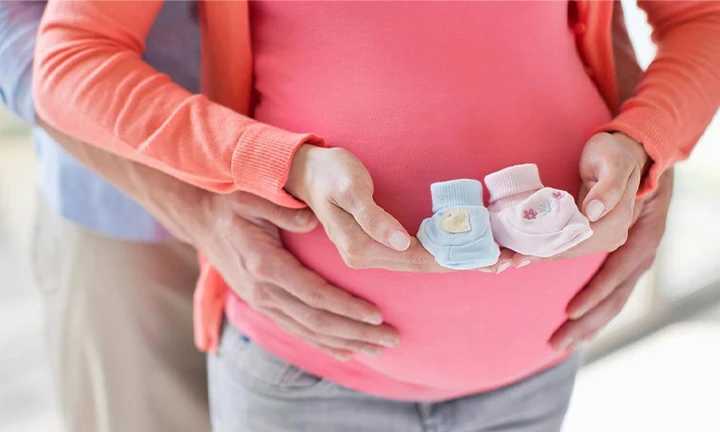 كل ما تحتاجين معرفته حول الحمل بتوأم