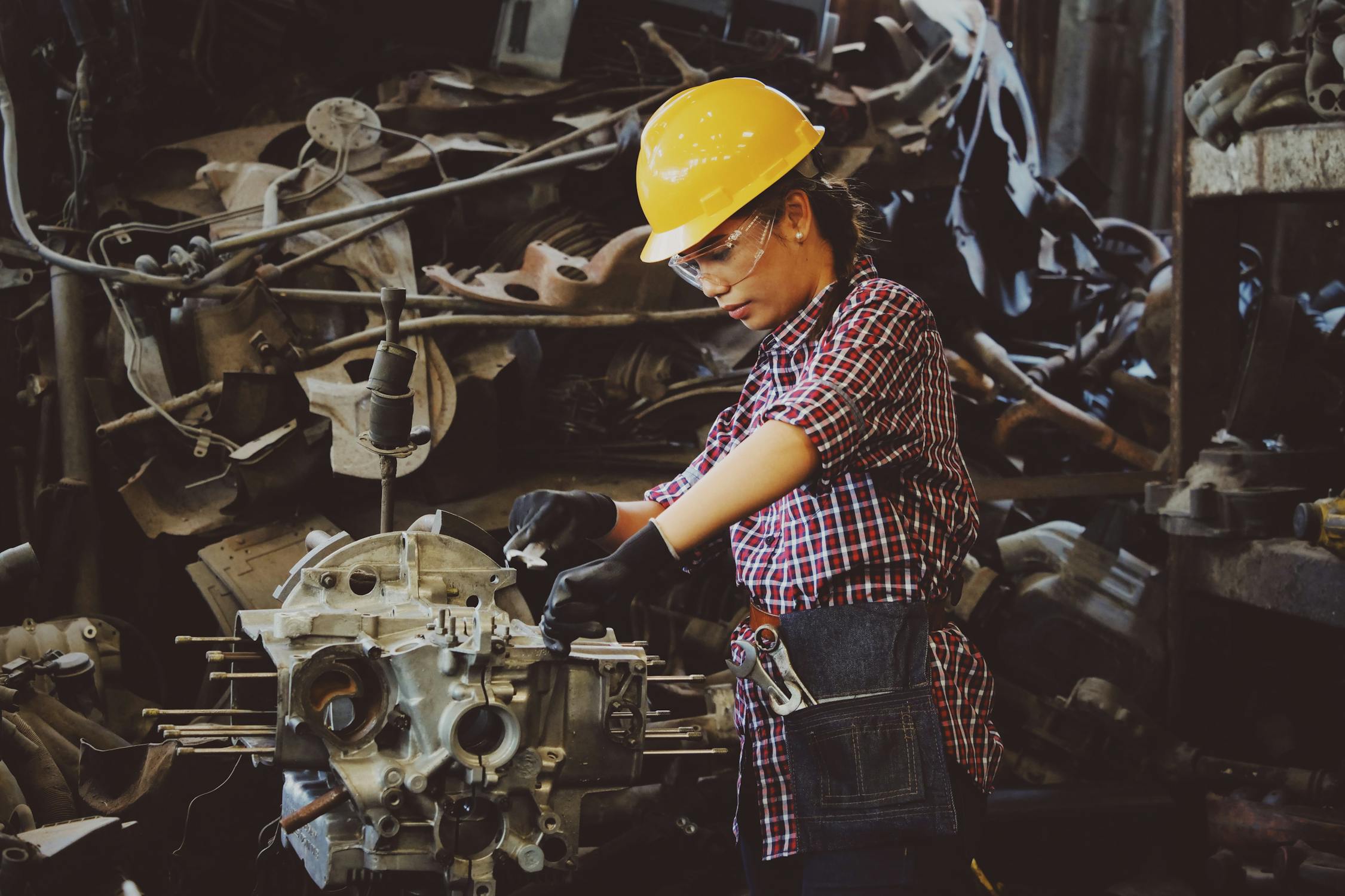 Revenue-Based Financing for Manufacturing: Equipment and Expansion Funding