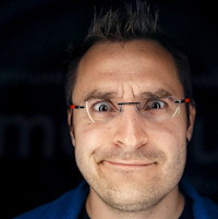 Йонатан Левин 