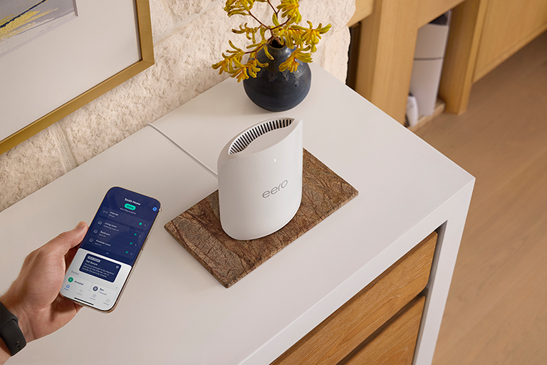 eero 6+ ギガビット Wi-Fi ルーター | eero