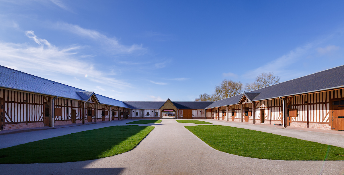 Caption 4 Gallery Image - stallion yard sunny-180331-74