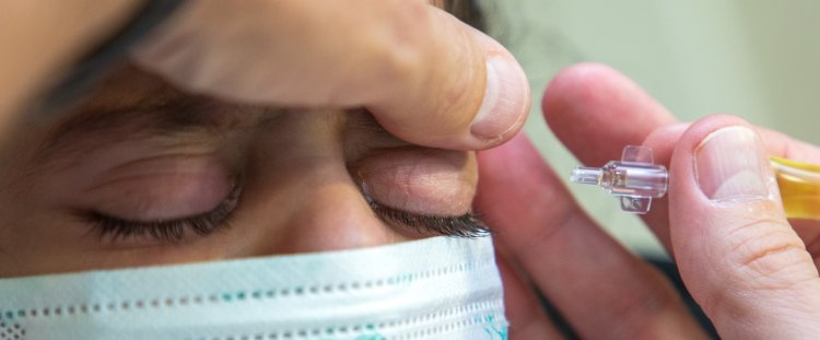 لأول مرة في قطر: سدرة للطب التابع لمؤسسة قطر ينتج قطرات للعين لعلاج رضيعة في شهرها العاشر تعاني من مرض شديد الندرة 