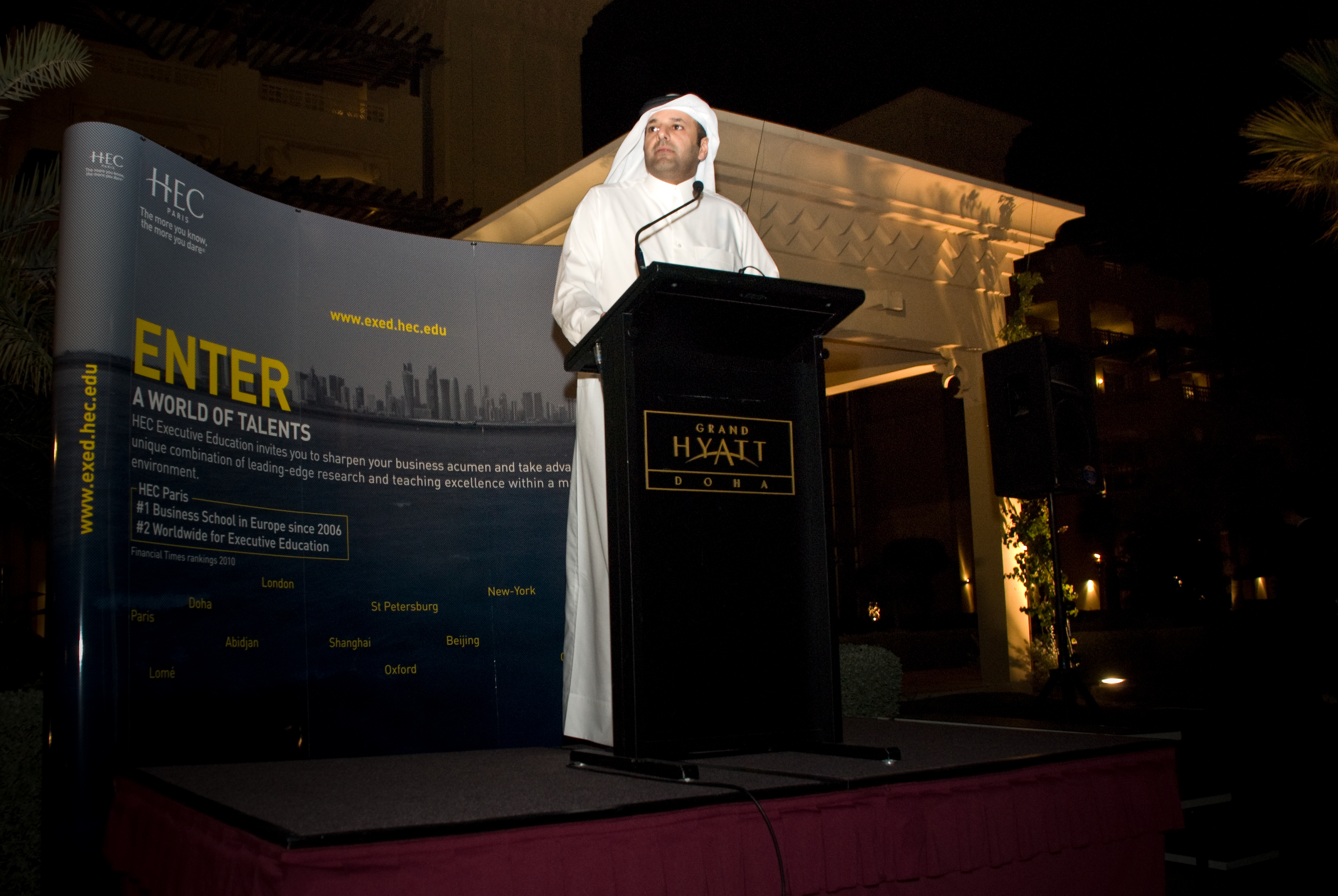 ABO003-17 - QF About - Timeline - 2010 - Partnership with HEC Paris