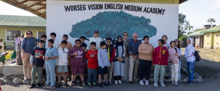 طلاب مدرسة ابتدائية في مؤسسة قطر يُشاركون في أول رحلة دولية
