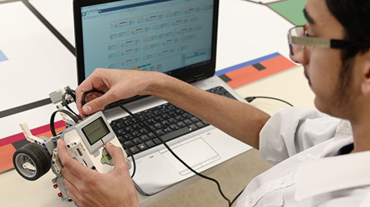 ABO003-31 -  Establishment of Qatar Academy for Science and Technology