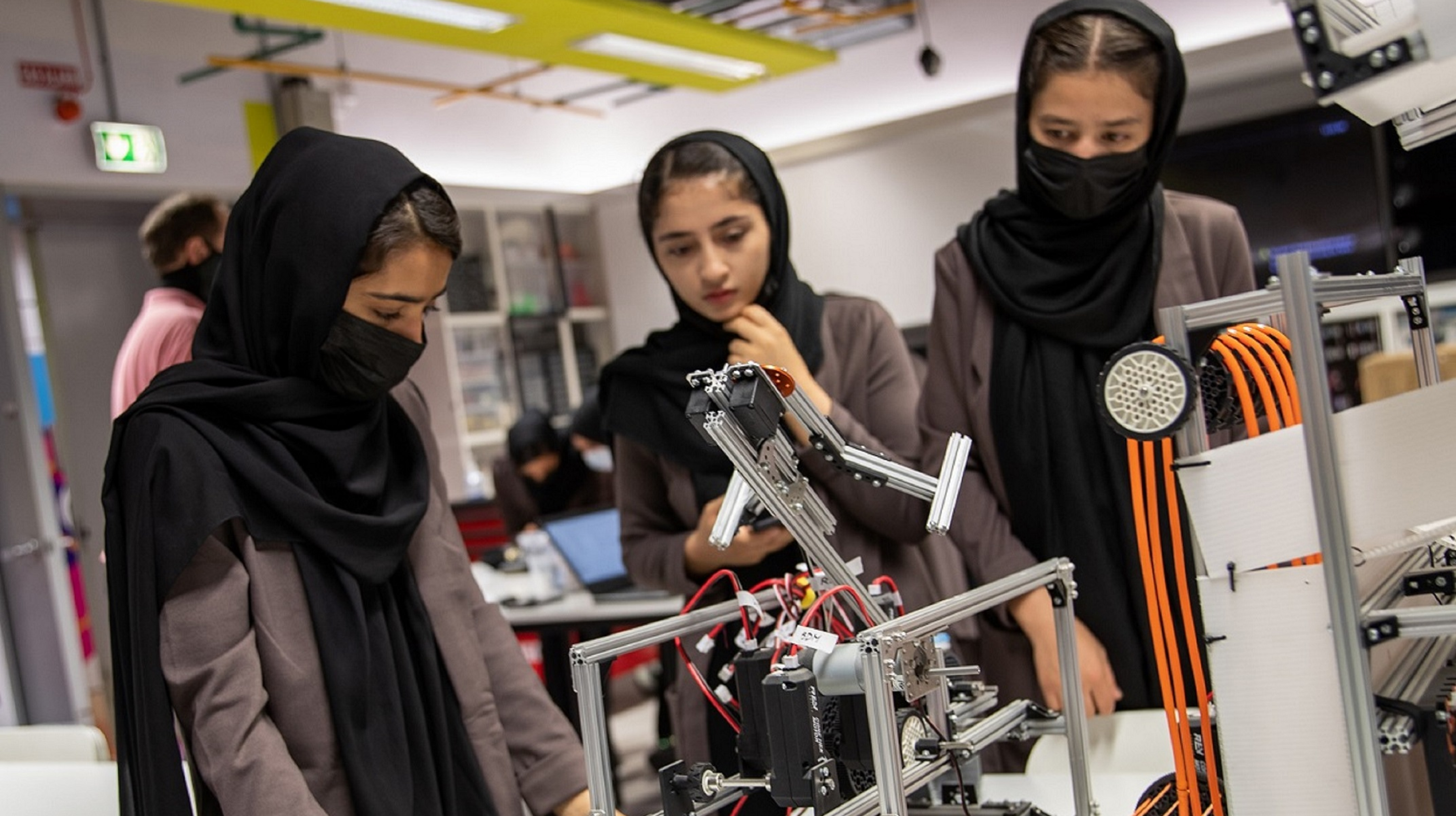 Afghan Robotics-3