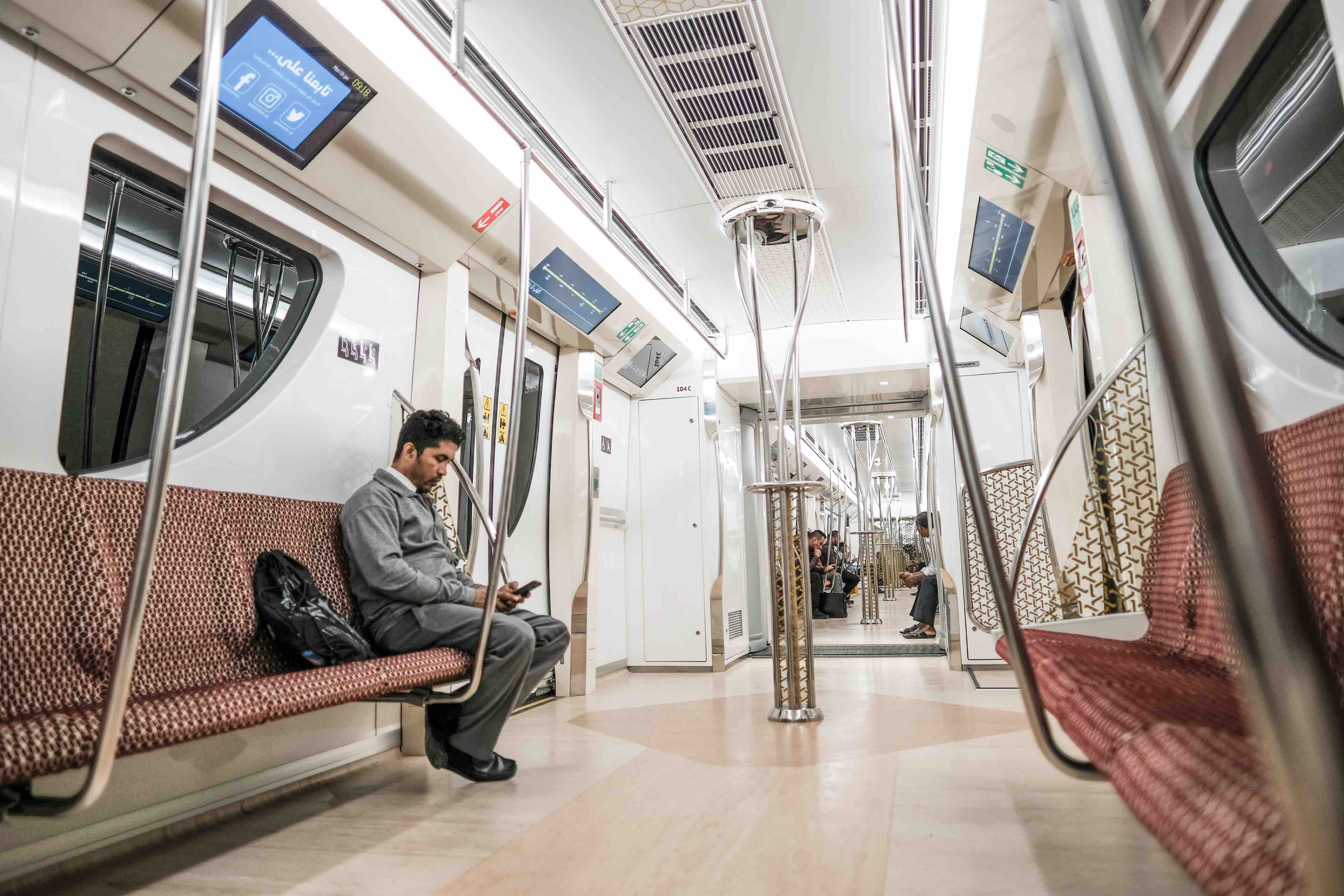 img 2 - pc-BRUNO FAHY - QATAR DOHA PUBLIC TRANSPORT METRO - qf - 04