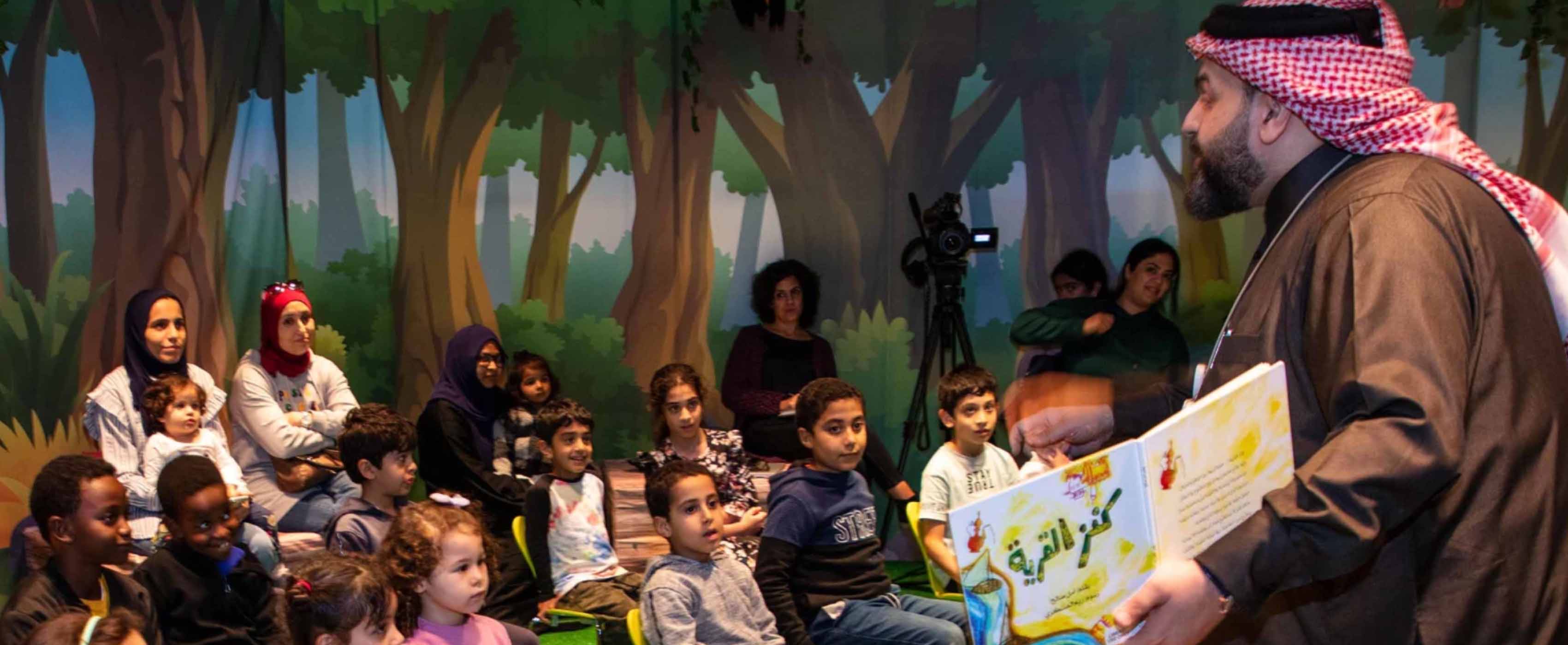 الفائز بجائزة "أخلاقنا" يسلط الضوء على أهمية رواية القصص في تعزيز القيم الأخلاقية وبناء الثقة في النفس 