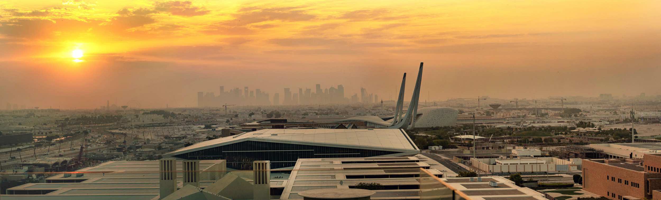 Qatar Foundation and Rolls-Royce sign strategic partnership to invest, develop, and scale-up climate-tech businesses in UK and Qatar - QF - 02