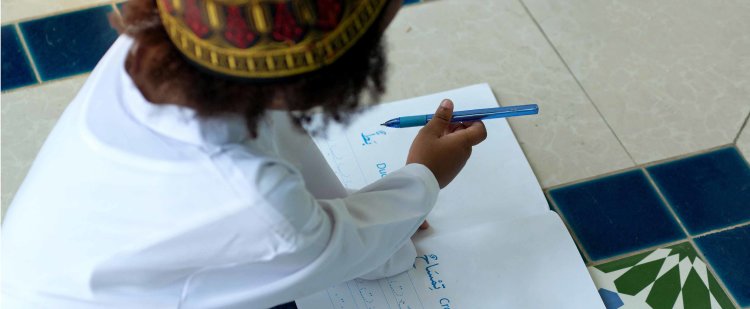 التواصل مع الأطفال باللغة العربية يجب أن يبدأ قبل سن التمدرس