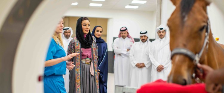 صاحبة السمو الشيخة موزا بنت ناصر تشهد افتتاح المركز الطبي البيطري للخيل في مؤسسة قطر 