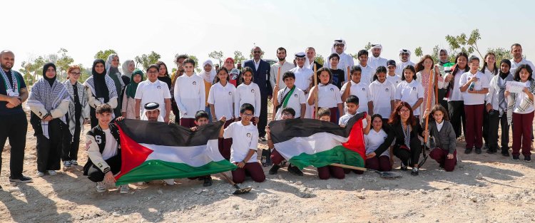 طلاب مؤسسة قطر يغرسون أشجار الزيتون، تضامنًا مع أهالينا في فلسطين