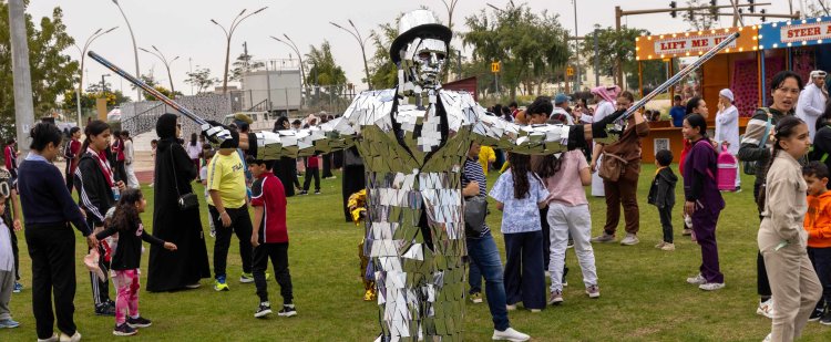 طلاب مؤسسة قطر يقودون فعالية "مهرجان الصقور" لجمع التبرعات دعمًا منهم لفلسطين