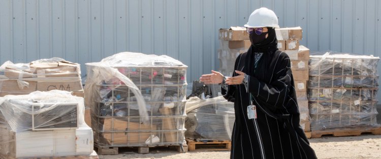 رحلة مؤسسة قطر لإعادة تدوير النفايات الإلكترونية من الدوحة إلى سنغافورة