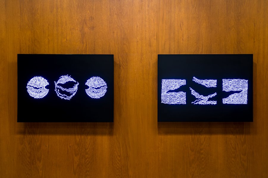 Untitled 20 (Lightbox) 02