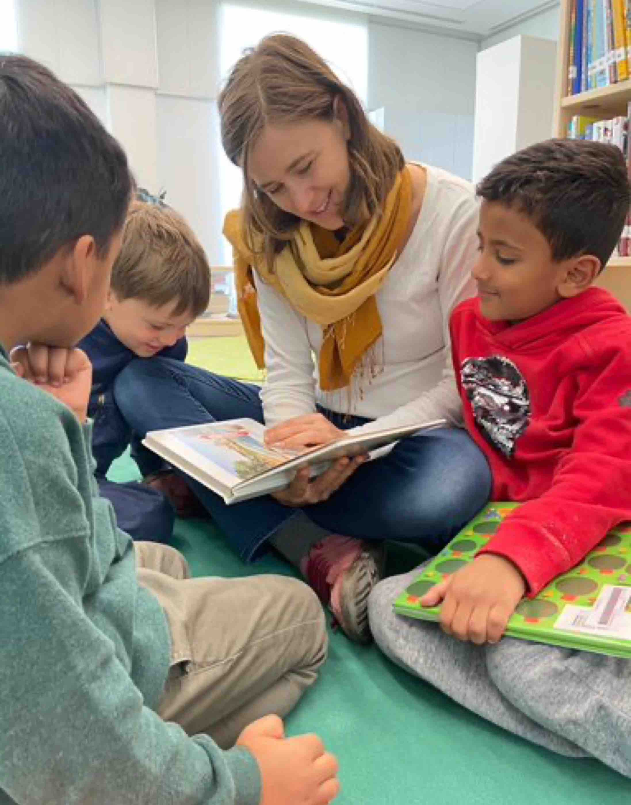 QF Academyati collaborator - We believe that when we allow our children to explore art, we allow them to explore the world- QF - 01