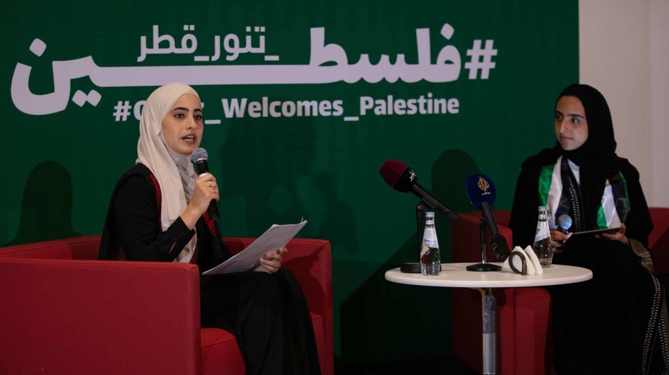 الناشطة الفلسطينية منى الكرد تخاطب الشباب العربي: "أنتم أصواتنا في الخارج" في فعالية نظمتها مؤسسة قطر بالتزامن مع بطولة كأس العالم FIFA قطر 2022™
