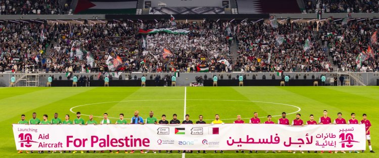 طلاب أكاديمية قطر- الدوحة بمؤسسة قطر ينظمون مبادرة خيرية لكرة القدم تضامنًا مع أهالي فلسطين