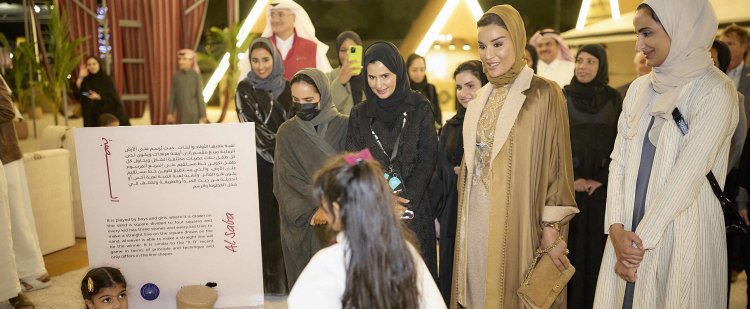 صاحبة السمو الشيخة موزا تشهد حفل افتتاح مهرجان دريشة للفنون الأدائية