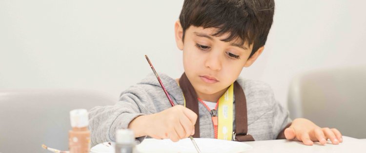 PUE summer camp - Kids - Painting. - Pre University - crafting boy - hero