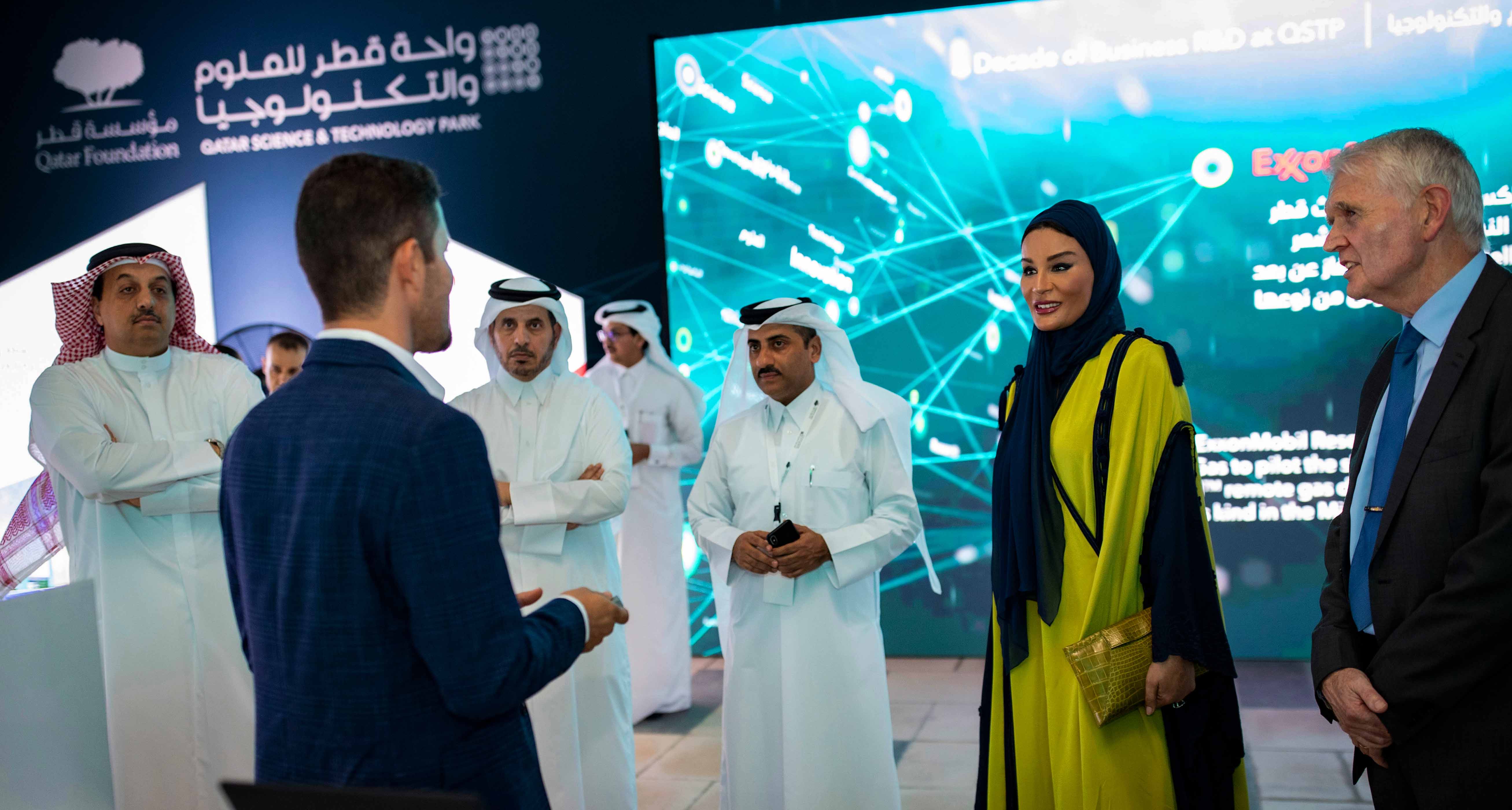 QF 10th anniversary 00 - QSTP