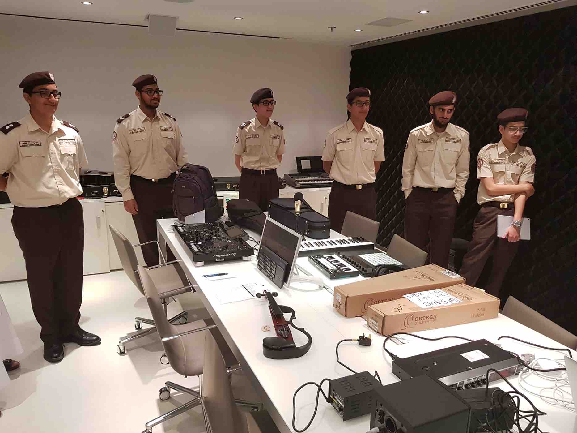 From being dependent on family to becoming independent leaders, QLA Graduates share experiences - QF - 03