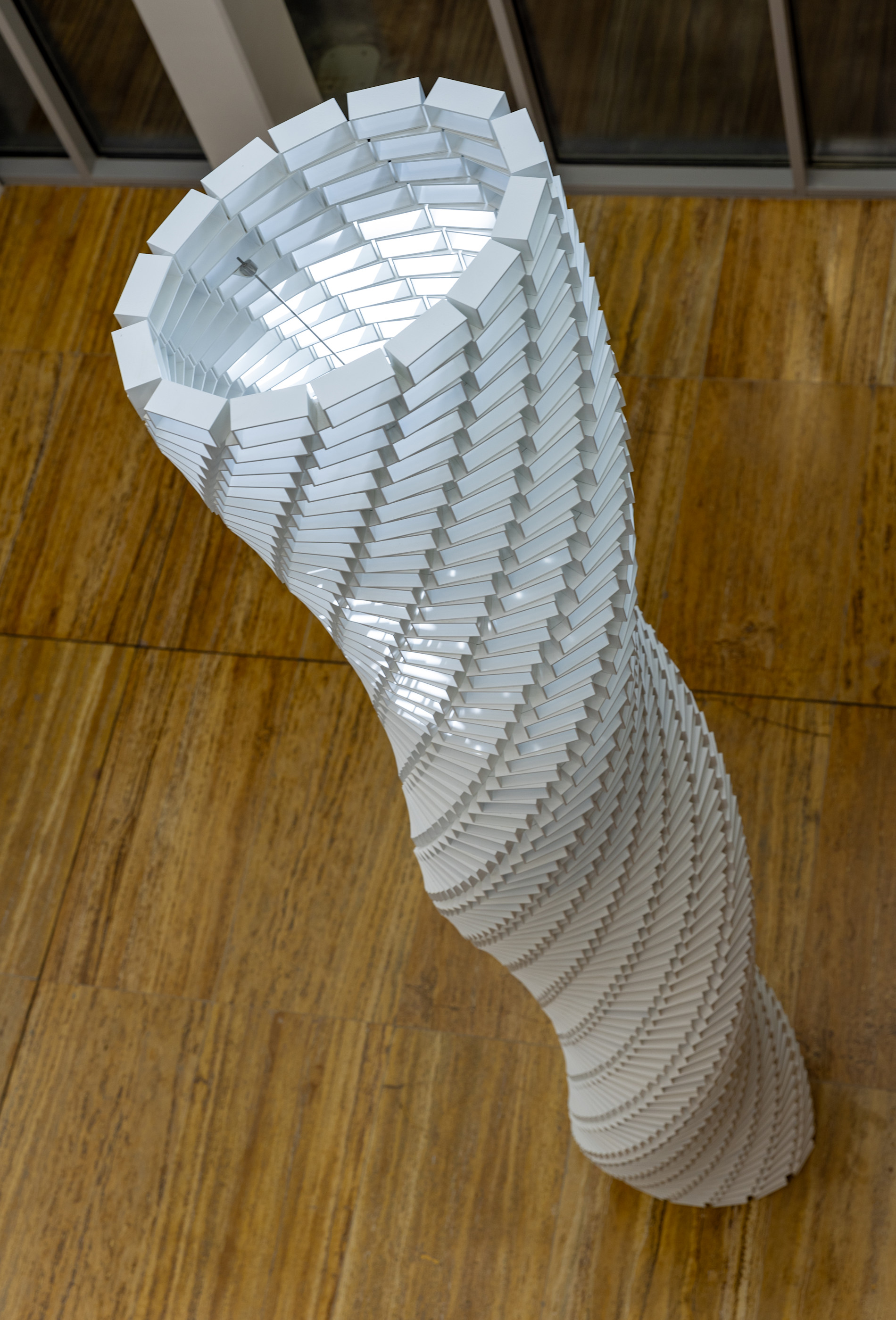 White Shadow - 3