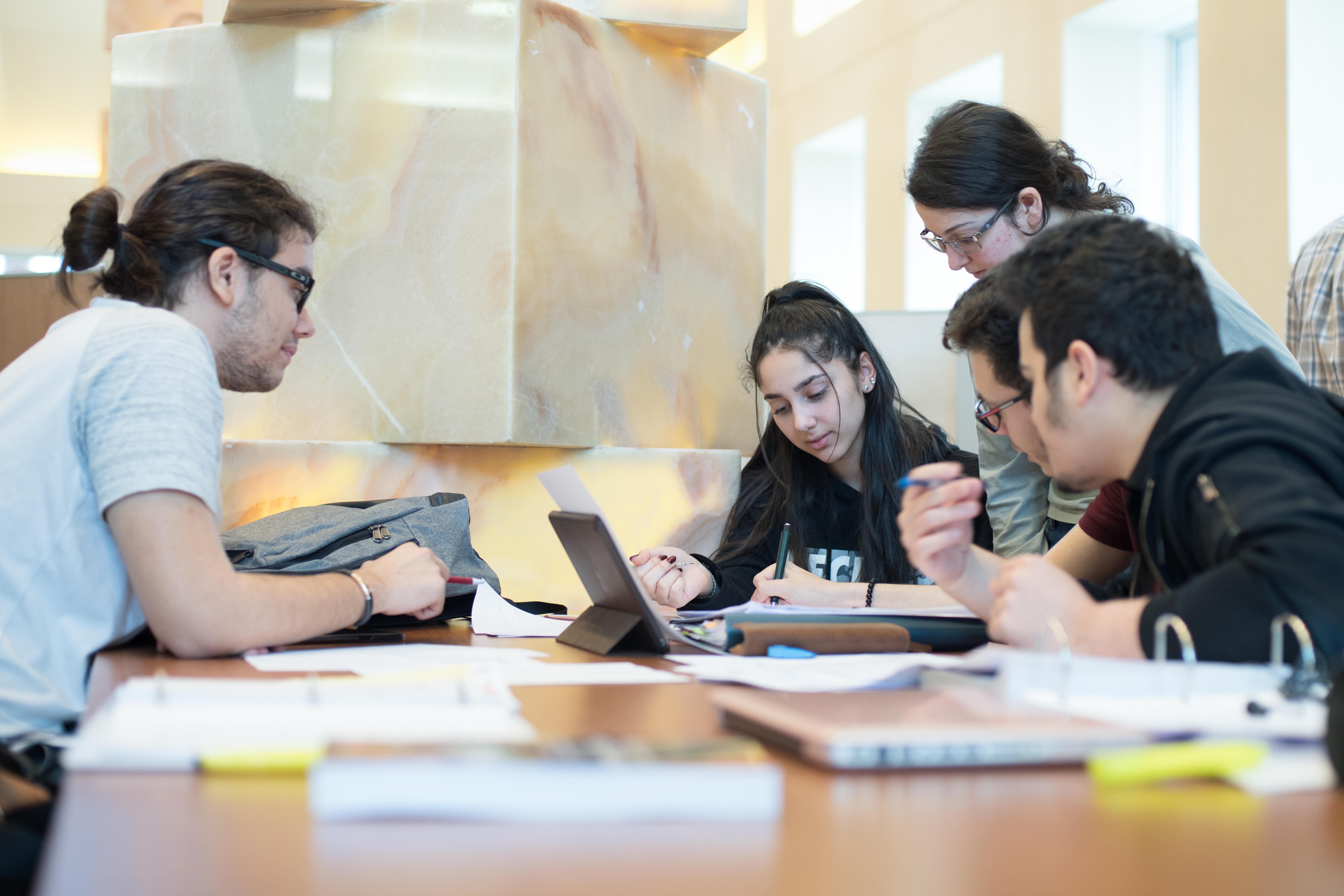 EDU057-1 - leaders of educational projects and systems that are truly changing the world.