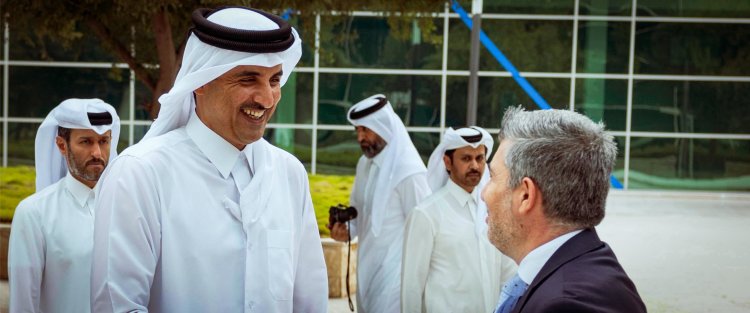 سمو الأمير يطلع على استراتيجية قطر للبحوث والتطوير والابتكار 2030   ويزور مجمع البحوث بمؤسسة قطر