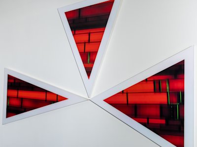 F99-3 Triangles, Red