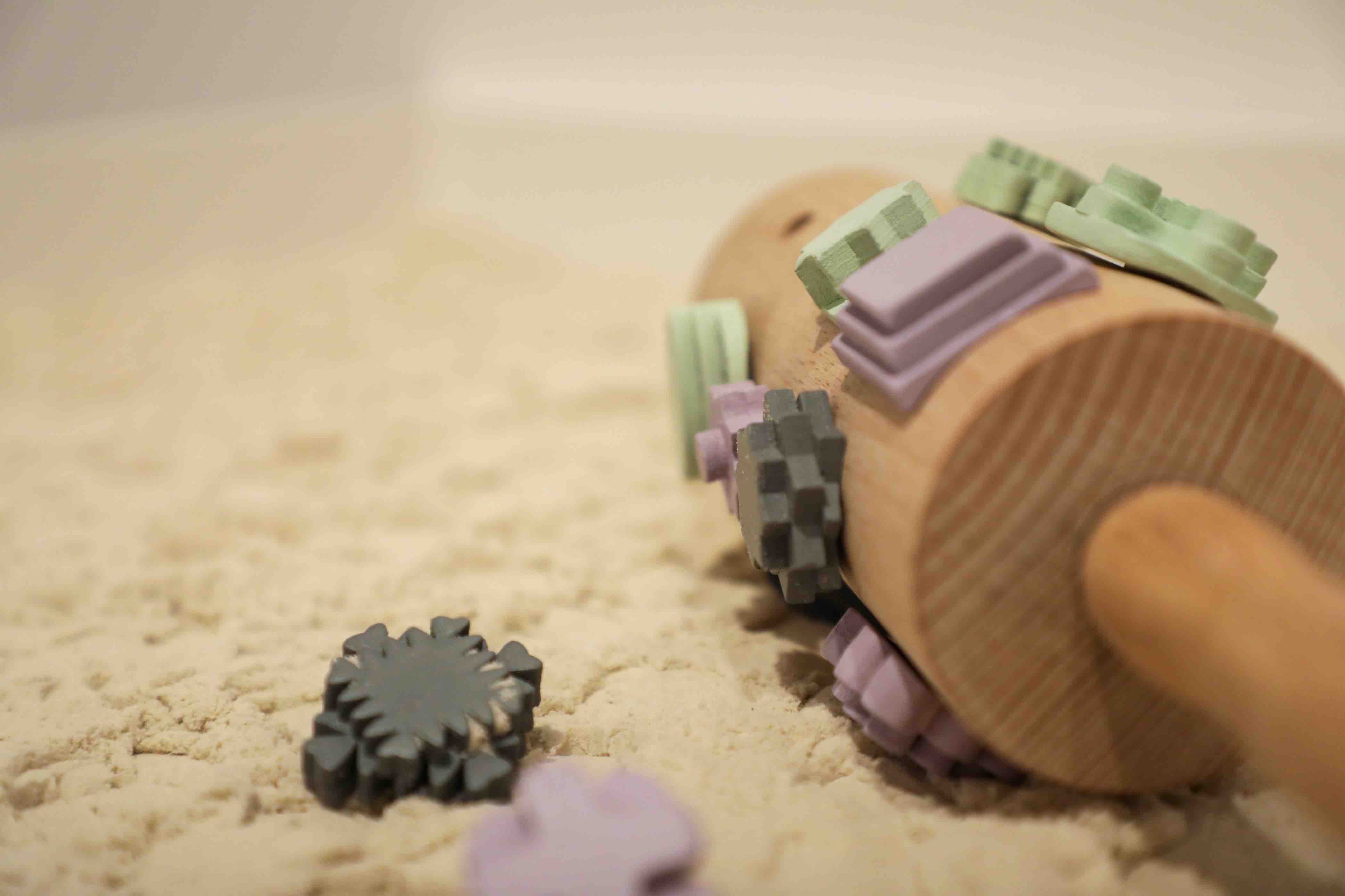 Living alone and studying remotely was not enough to kill a positive spirit - QF - 05