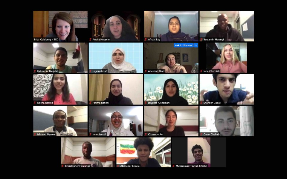 روّاد الأعمال وطلاب مؤسسة قطر يُعززون مهاراتهم في التواصل مع الجمهور من خلال جلسات تدريبية يقدّمها خبراء "تيد" 