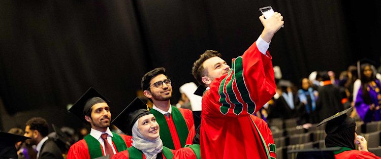 خريج مؤسسة قطر: الوظيفة الأولى لا يُفترض فيها أنها تحدد توقعات الخريج ومساره الوظيفي