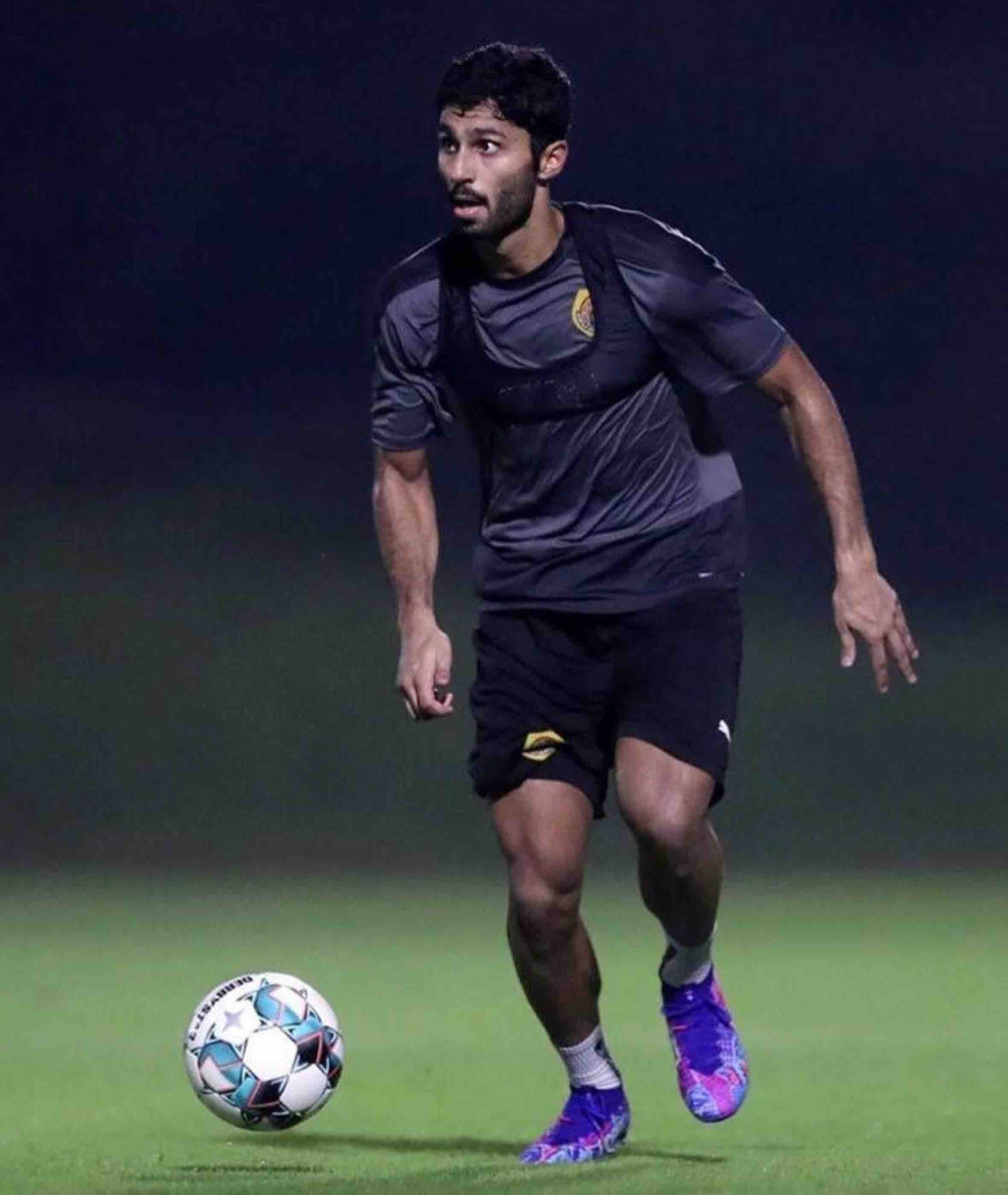 QF graduate takes learnings from the classroom to the pitch - QF - 02