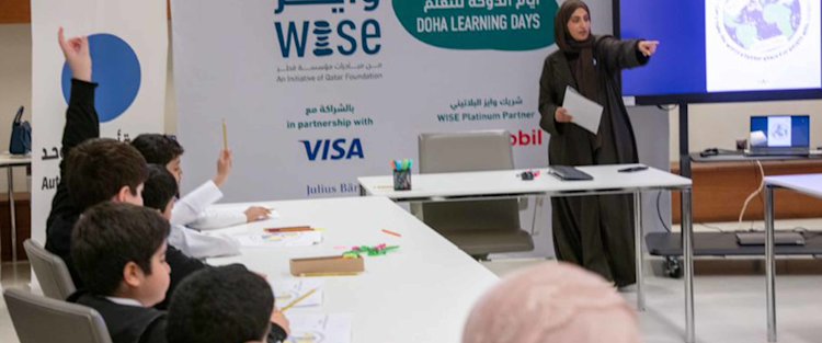طلاب يبعثون برسائل دعم وحب للأطفال من ذوي التوحد