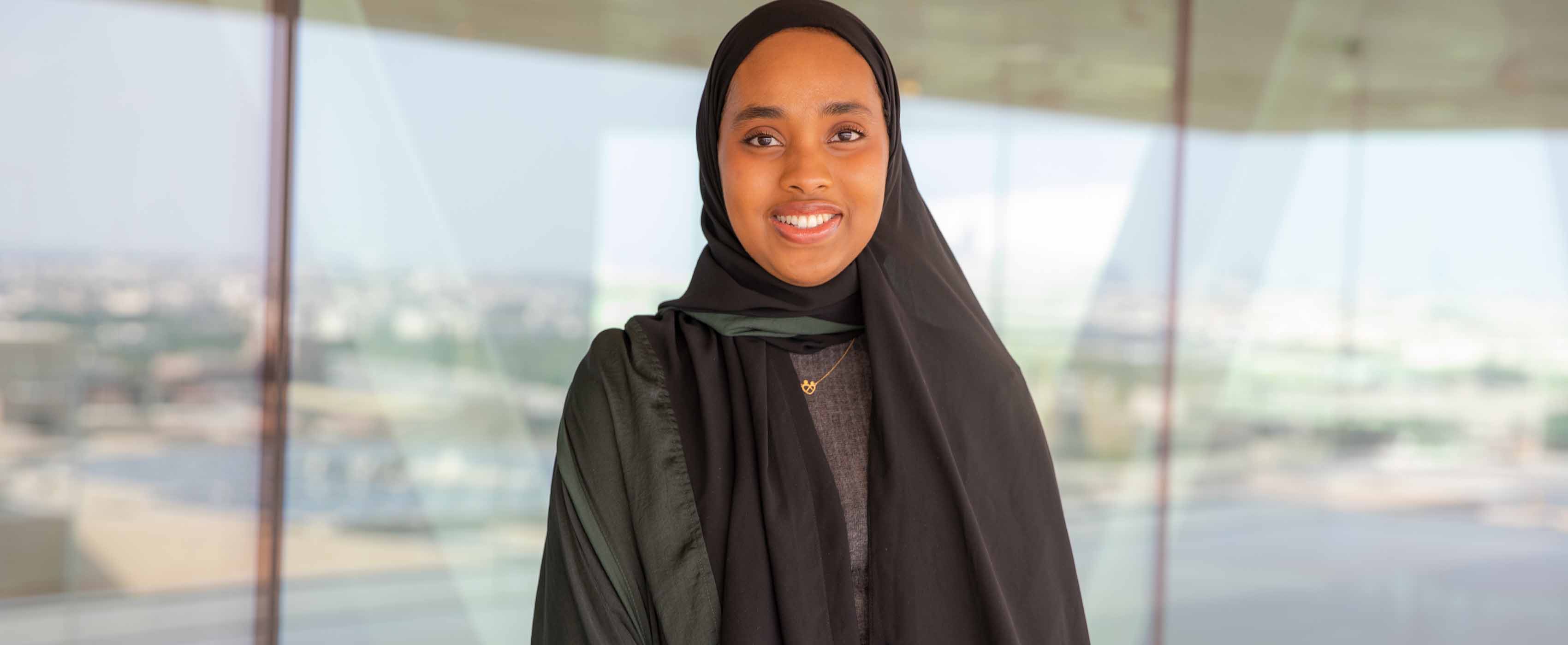 تعلّمتُ لغة الإشارة ليعلم ضعاف السمع أن مهمة التواصل مع الآخرين لا تقع على عاتقهم وحدهم 