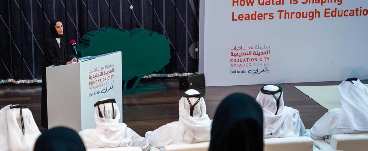 سعادة وزير التربية والتعليم والتعليم العالي في جلسة نقاشية لمؤسسة قطر: "هويتنا الوطنية القطرية وثقافتنا ولغتنا العربية هي الأساس"